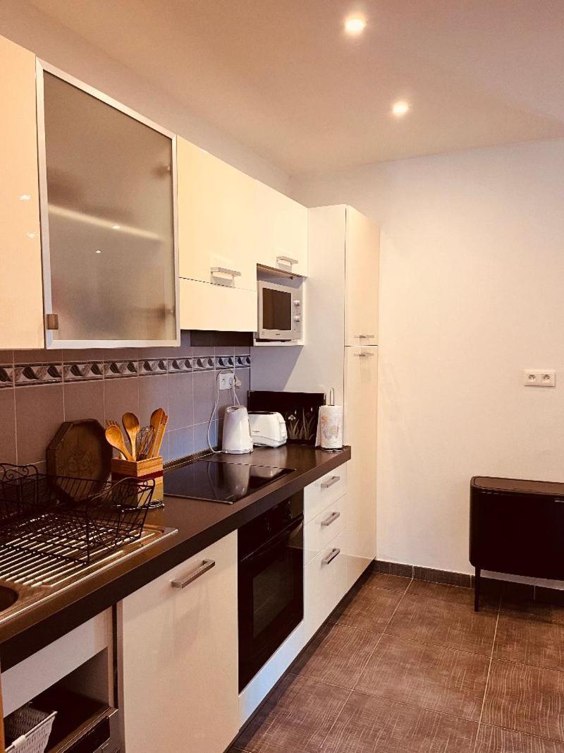Fior Di Macchia Apartment Galeria  Bagian luar foto